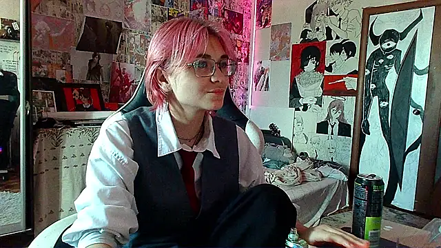 Snapshot of Michiyo_Gotou chatting on 06-26-26, 12:42 Michiyo Gotou online show from 06-26-26, 12:42