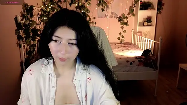 Snapshot of Vanessa_LimX chatting on 06-18-26, 12:31 Vanessa LimX online show from 06-18-26, 12:31