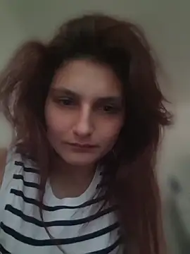 Snapshot of resstess chatting on 06-17-26, 06:20 resstess online show from 06-17-26, 06:20