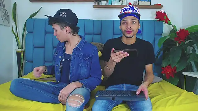 STRANGER BOYS online show from 07-07-26, 11:09