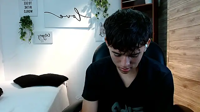 Ryan grayx online show from 06-19-26, 02:43