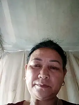 Snapshot of Orio-baby chatting on 06-08-26, 06:19 Orio-baby online show from 06-08-26, 06:19