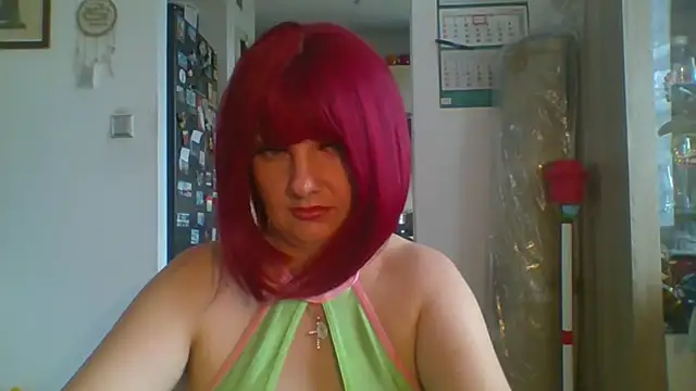 Snapshot of MeganFlirt chatting on 07-03-26, 09:37 MeganFlirt online show from 07-03-26, 09:37