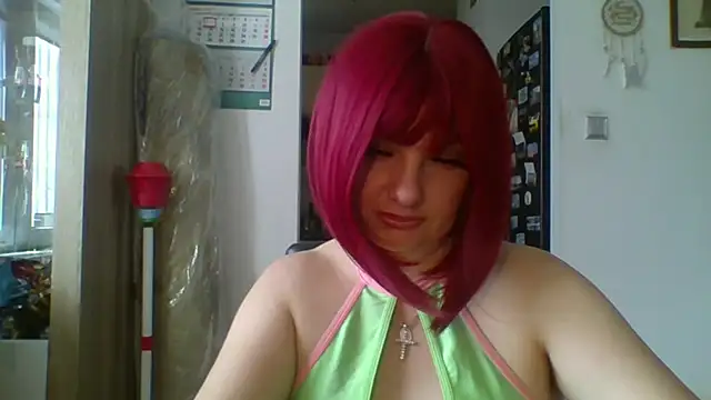 Snapshot of MeganFlirt chatting on 07-08-26, 09:25 MeganFlirt online show from 07-08-26, 09:25