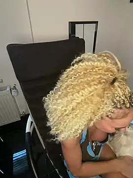 GymMoniMilf online show from 07-30-26, 01:32