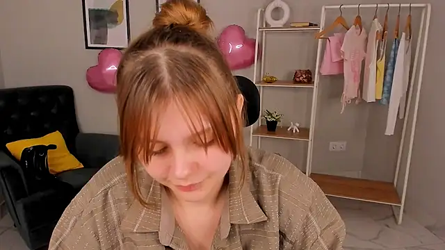 Snapshot of Jessica_West_ chatting on 06-02-26, 01:35 Jessica West online show from 06-02-26, 01:35