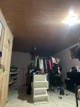 scarletmoon2398 online show from 06-10-26, 08:46