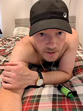 Straight GuyUK online show from 06-27-26, 12:22