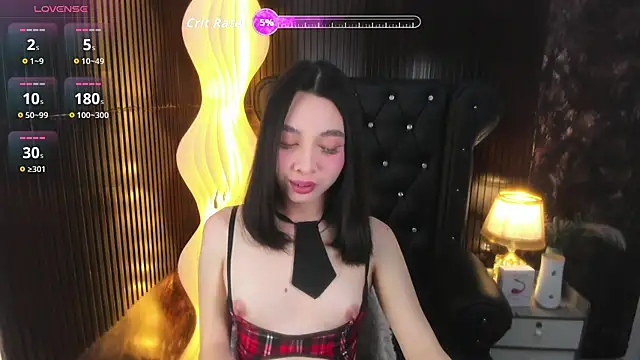 Snapshot of Lia_Hilton1 chatting on 07-23-26, 09:29 Lia Hilton1 online show from 07-23-26, 09:29