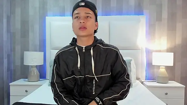 Snapshot of BlakeDam chatting on 07-03-26, 11:27 BlakeDam online show from 07-03-26, 11:27