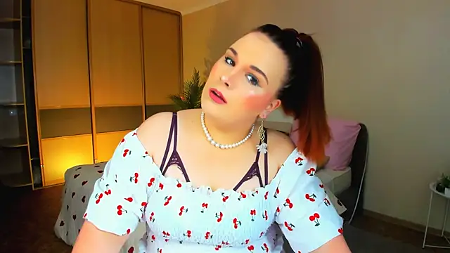 Snapshot of OliviaTwens chatting on 06-19-26, 10:08 OliviaTwens online show from 06-19-26, 10:08