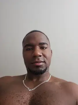 Snapshot of tu_negrito_sexy chatting on 06-17-26, 01:12 tu negrito sexy online show from 06-17-26, 01:12