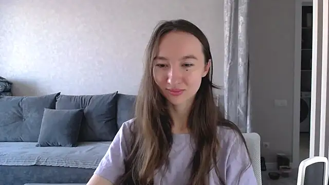 Snapshot of Maryana_Ro chatting on 10-22-25, 08:58 Maryana Ro online show from 10-22-25, 08:58