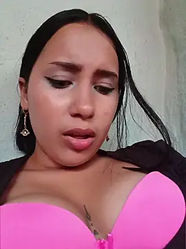 Snapshot of shantall_cute chatting on 06-14-26, 08:55 shantall cute online show from 06-14-26, 08:55
