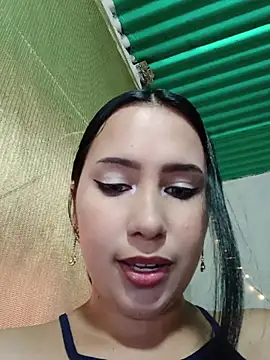 Snapshot of shantall_cute chatting on 06-17-26, 07:15 shantall cute online show from 06-17-26, 07:15
