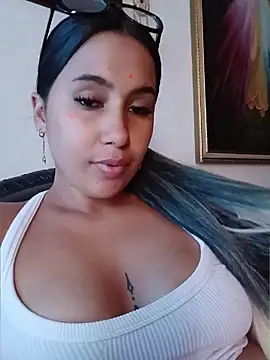 Snapshot of shantall_cute chatting on 07-16-26, 06:36 shantall cute online show from 07-16-26, 06:36