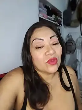Snapshot of Khatty_Sex chatting on 06-11-26, 03:26 Khatty Sex online show from 06-11-26, 03:26