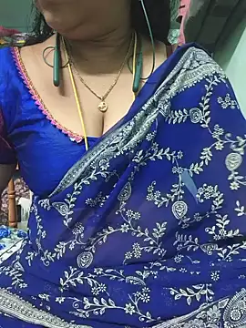 Snapshot of Tamil-kaviya98 chatting on 06-25-26, 08:24 Tamil-kaviya98 online show from 06-25-26, 08:24