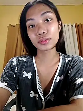 Snapshot of Itsbabytira chatting on 07-14-26, 02:16 Itsbabytira online show from 07-14-26, 02:16