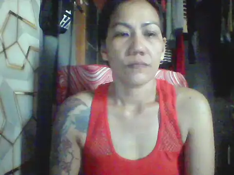 Snapshot of pinayheartaker chatting on 05-31-26, 10:22 pinayheartaker online show from 05-31-26, 10:22