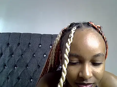 Snapshot of cocolaurah chatting on 06-22-26, 11:29 cocolaurah online show from 06-22-26, 11:29