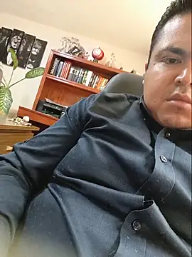 Luis220992 online show from 05-27-26, 06:16