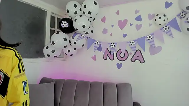 Snapshot of Noa_bunny_ chatting on 06-12-26, 09:25 Noa bunny online show from 06-12-26, 09:25