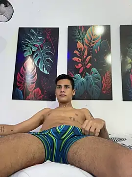 Luxury Guy online show from 06-01-26, 11:56