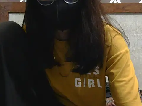 Snapshot of Sanskari-sexy chatting on 07-28-26, 05:34 Sanskari-sexy online show from 07-28-26, 05:34