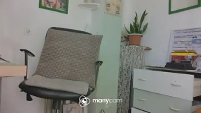 Snapshot of Mallorcasextoy chatting on 06-03-26, 02:33 Mallorcasextoy online show from 06-03-26, 02:33