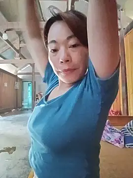 Snapshot of -Trinina- chatting on 05-30-26, 10:45 -Trinina- online show from 05-30-26, 10:45