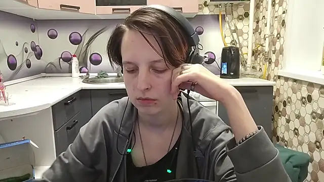 Saranade online show from 06-25-26, 05:28