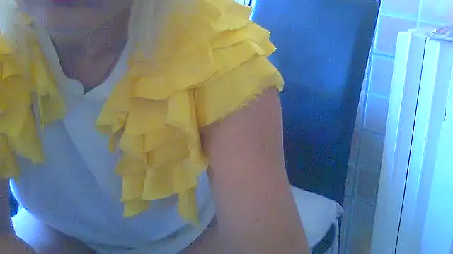 Snapshot of Alaska-perla chatting on 06-22-26, 03:53 Alaska-perla online show from 06-22-26, 03:53