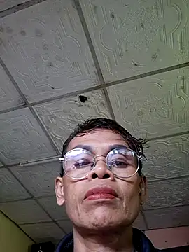 Snapshot of sexynoty69 chatting on 06-22-26, 01:18 sexynoty69 online show from 06-22-26, 01:18