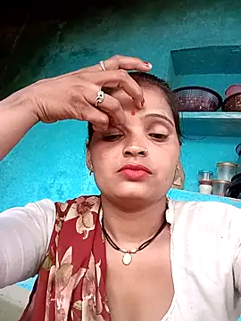 Snapshot of Divya_hot88 chatting on 06-21-26, 01:13 Divya hot88 online show from 06-21-26, 01:13
