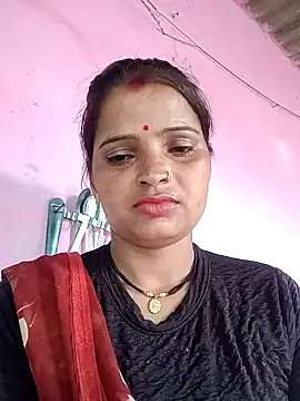 Snapshot of Divya_hot88 chatting on 06-27-26, 01:32 Divya hot88 online show from 06-27-26, 01:32