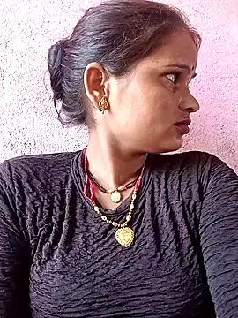 Snapshot of Divya_hot88 chatting on 07-05-26, 04:30 Divya hot88 online show from 07-05-26, 04:30