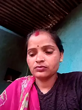 Snapshot of Divya_hot88 chatting on 07-12-26, 01:24 Divya hot88 online show from 07-12-26, 01:24