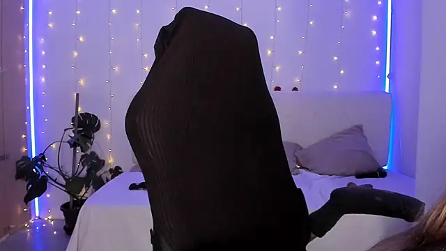 LindaWhite  online show from 12-03-25, 10:52