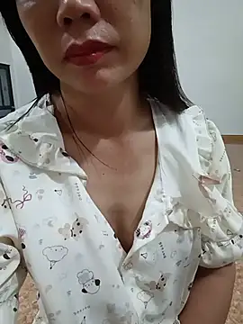 Snapshot of -Maya-a chatting on 07-13-26, 11:02 -Maya-a online show from 07-13-26, 11:02