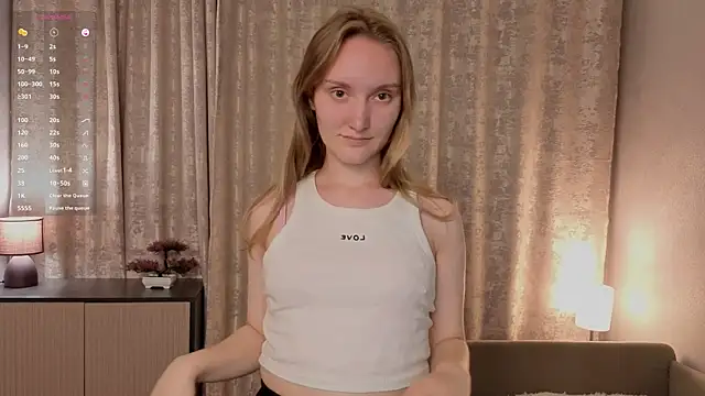 JenevaLitalien online show from 06-19-26, 06:12