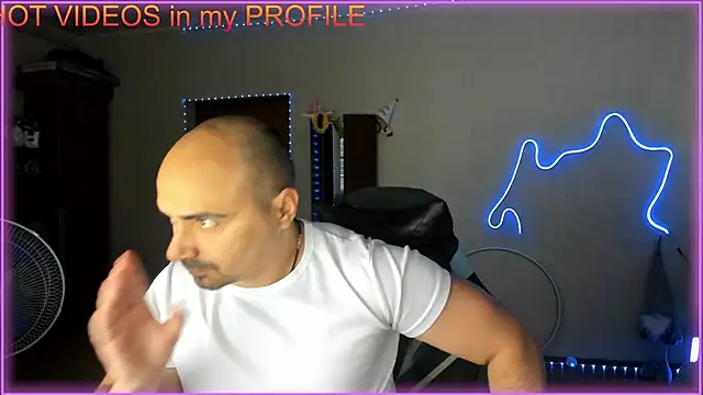 Snapshot of -SexyDaddy- chatting on 06-04-26, 04:24 -SexyDaddy- online show from 06-04-26, 04:24