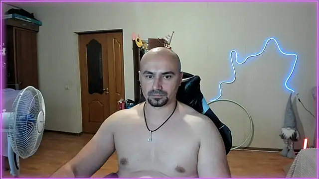 Snapshot of -SexyDaddy- chatting on 06-22-26, 02:25 -SexyDaddy- online show from 06-22-26, 02:25