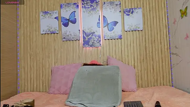 Moonceleste online show from 06-22-26, 01:07