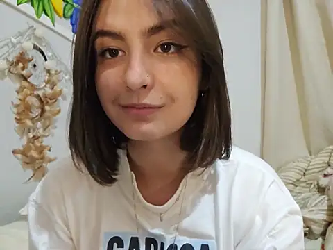 Snapshot of Juh_castro chatting on 07-04-26, 05:52 Juh castro online show from 07-04-26, 05:52