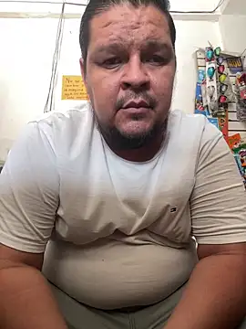 Snapshot of fercho25rv chatting on 05-30-26, 09:23 fercho25rv online show from 05-30-26, 09:23