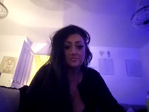 Snapshot of Angeldevlin81 chatting on 06-19-26, 11:41 Angeldevlin81 online show from 06-19-26, 11:41