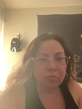 Snapshot of sunflowerNiecy chatting on 06-19-26, 01:54 sunflowerNiecy online show from 06-19-26, 01:54