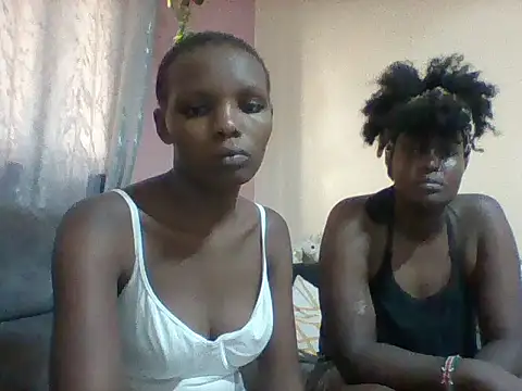 Prettypappi77 online show from 06-28-26, 01:39