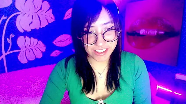 Snapshot of eli_doll chatting on 06-14-26, 10:17 eli doll online show from 06-14-26, 10:17